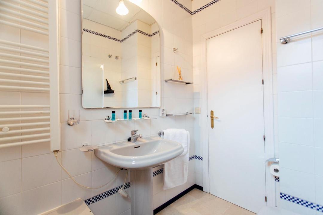 2 Bedrooms 1 Bathroom Furnished - Santa Cruz - Alfalfa - Duplex - Mintystay Siviglia